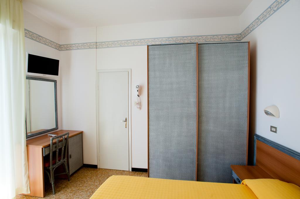 Albergo Villa Mauri Rimini Buitenkant foto