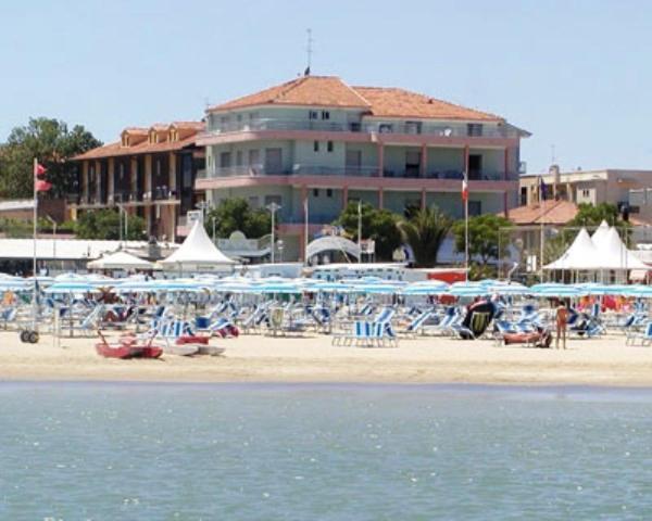 Albergo Villa Mauri Rimini Buitenkant foto